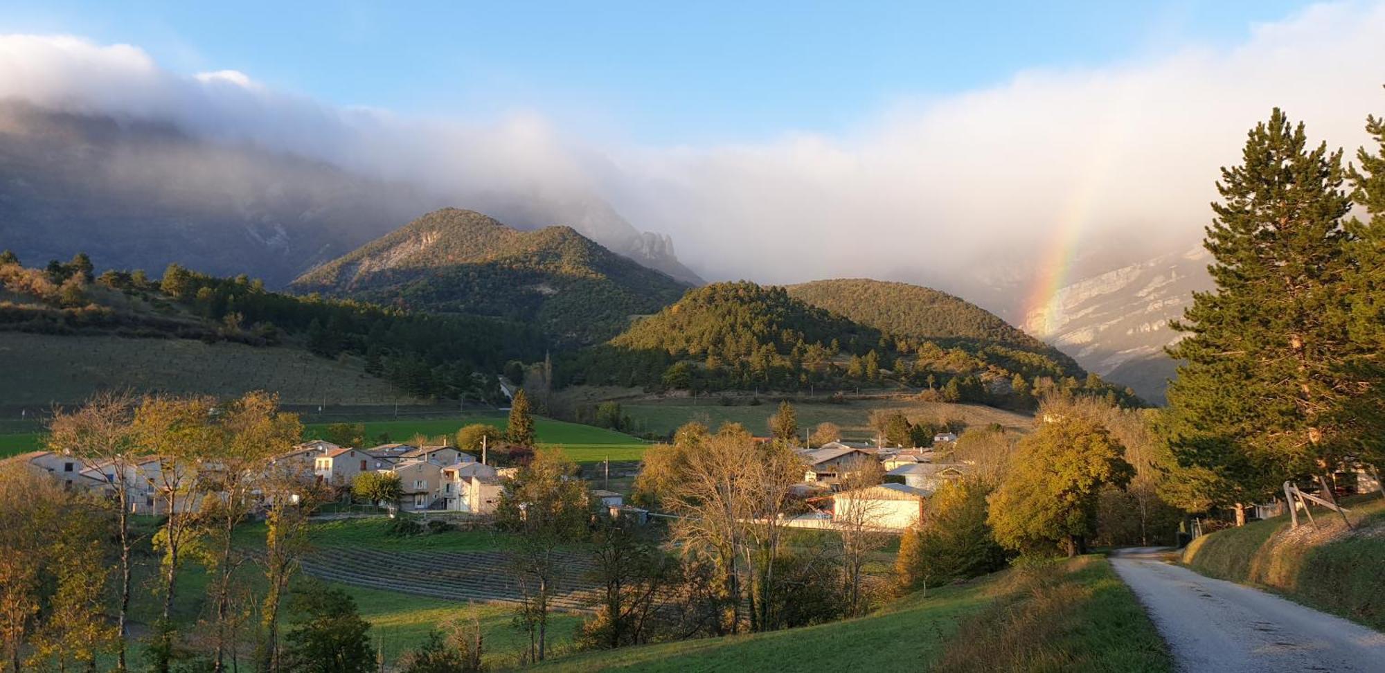 Maison De Village Aux Portes Du Vercors Chamaloc Exteriör bild
